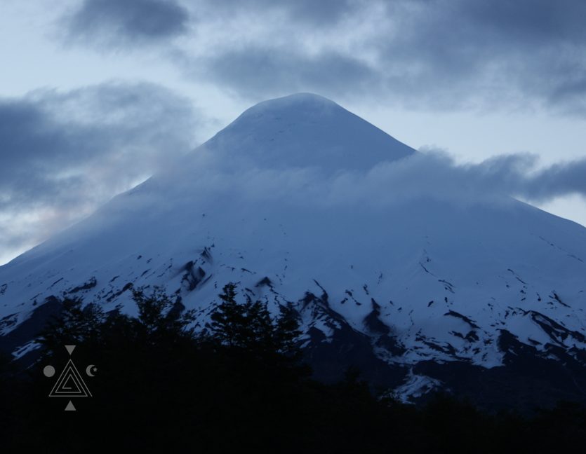 Magestuoso Volcán Osorno. Chile