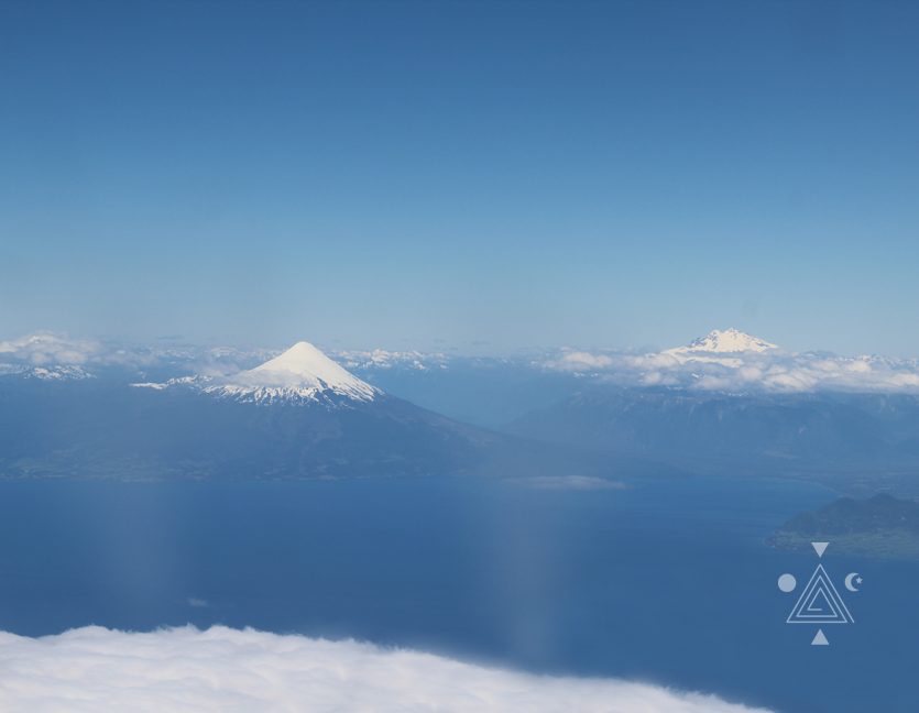 Volcán Osorno y Cerro Tronador desde el cielo