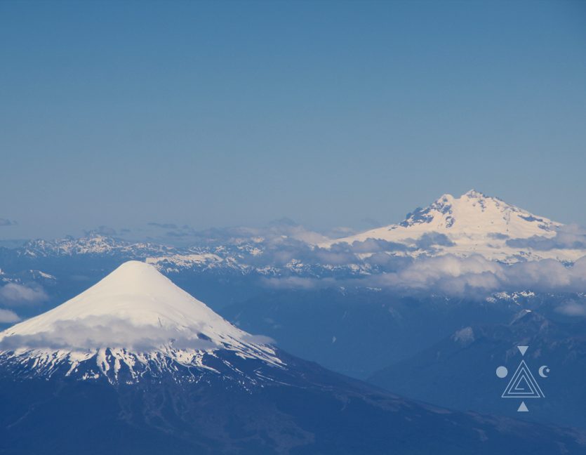 Volcán Osorno y Cerro Tronador desde el cielo
