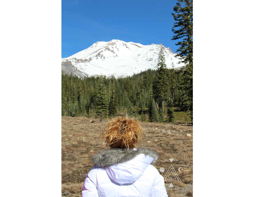An* frente al Monte Shasta